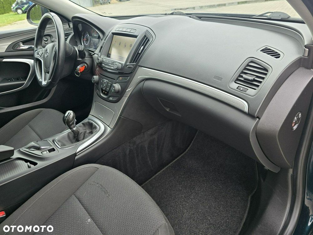 Opel Insignia - 24