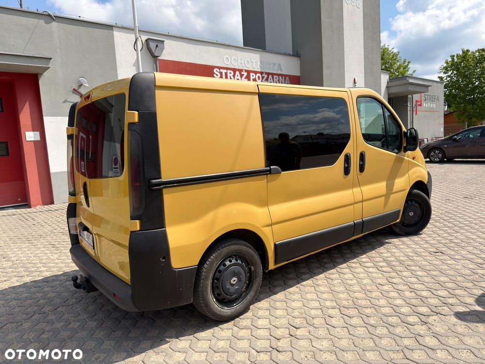 Renault Trafic Passenger - 8