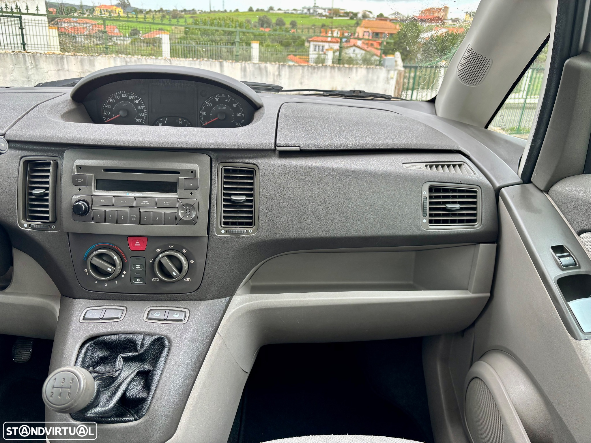 Fiat Idea 1.3 MJ Active - 26