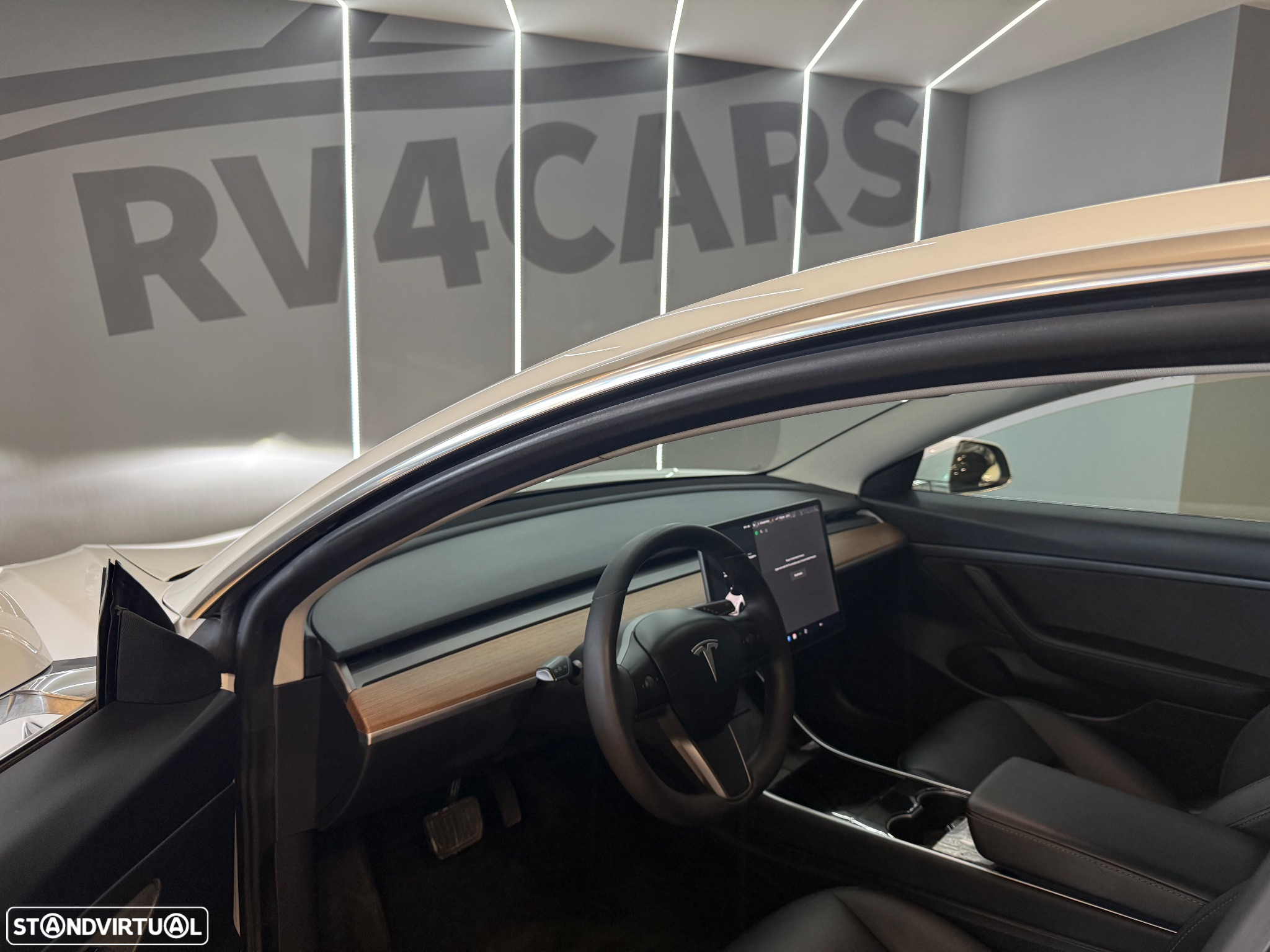 Tesla Model 3 Standard Range Plus RWD - 4