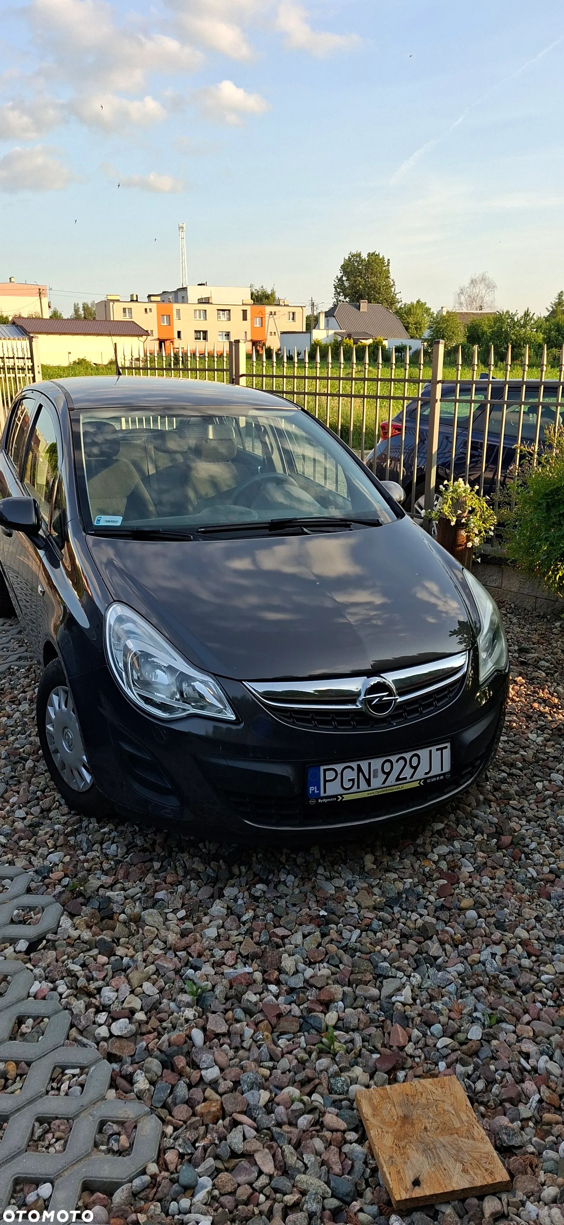 Opel Corsa - 1