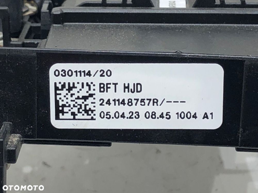 KLEMA PLUS  DACIA DUSTER (HM_) 2017 - 2022 1.0 TCe 90 67 kW [91 KM] benzyna 2021 - 2022 241148757R - 3