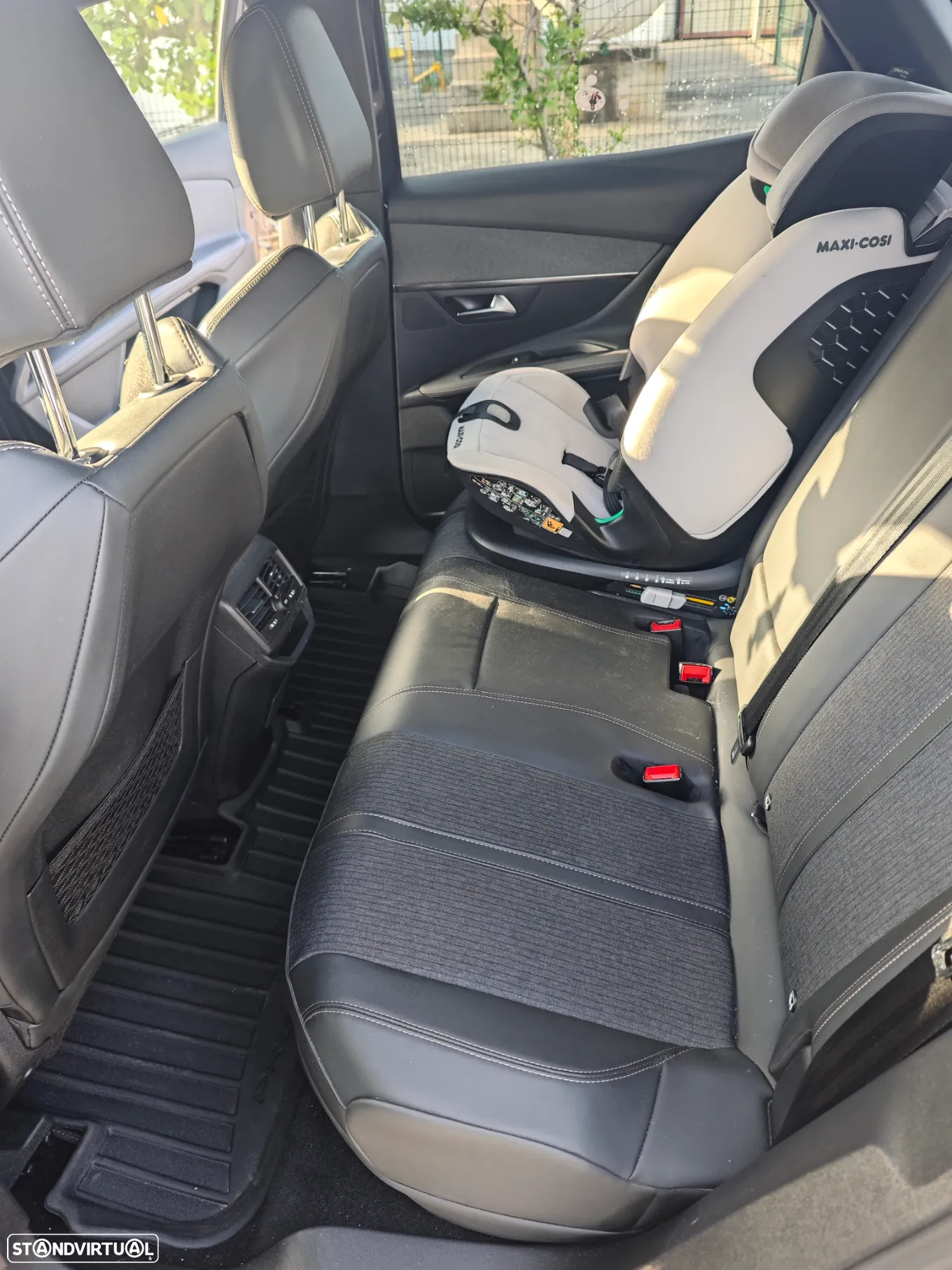 Peugeot 3008 1.6 Hybrid4 GT e-EAT8 - 8