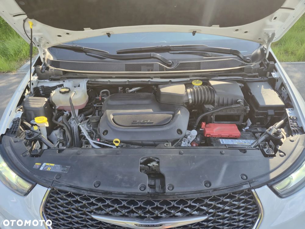 Chrysler Pacifica - 14
