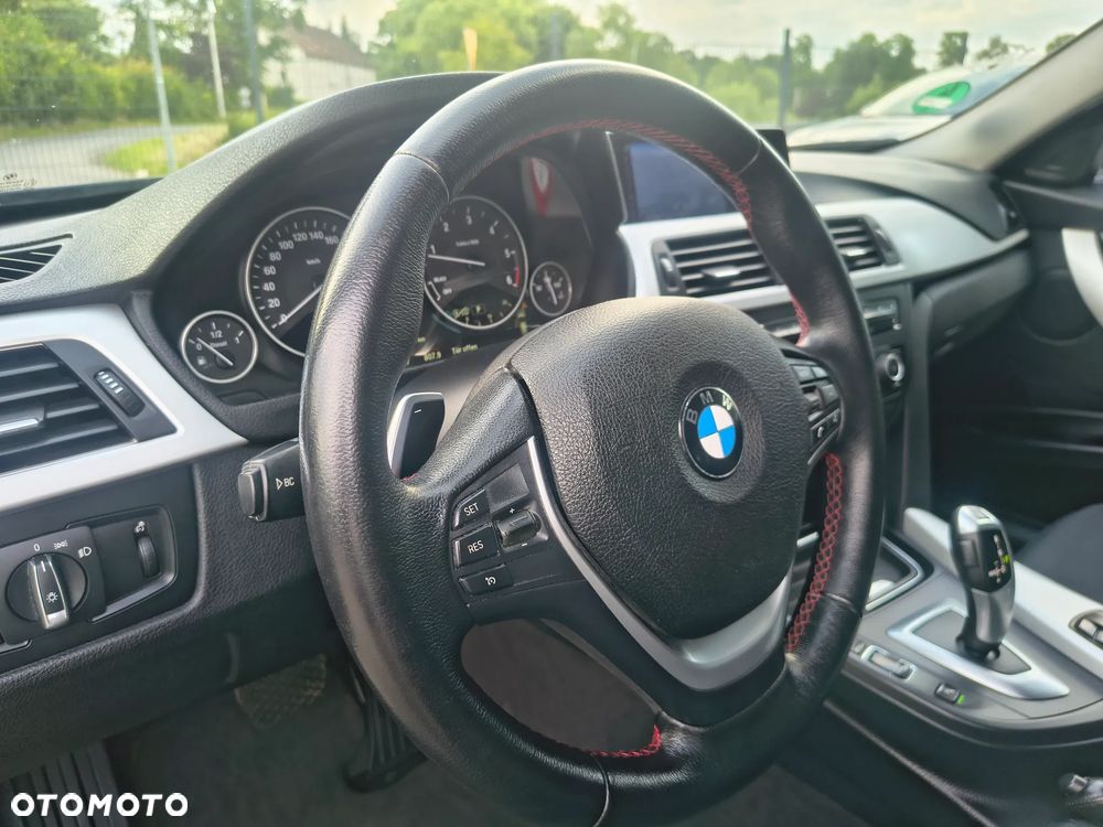 BMW Seria 3 320d DPF Edition Sport - 25