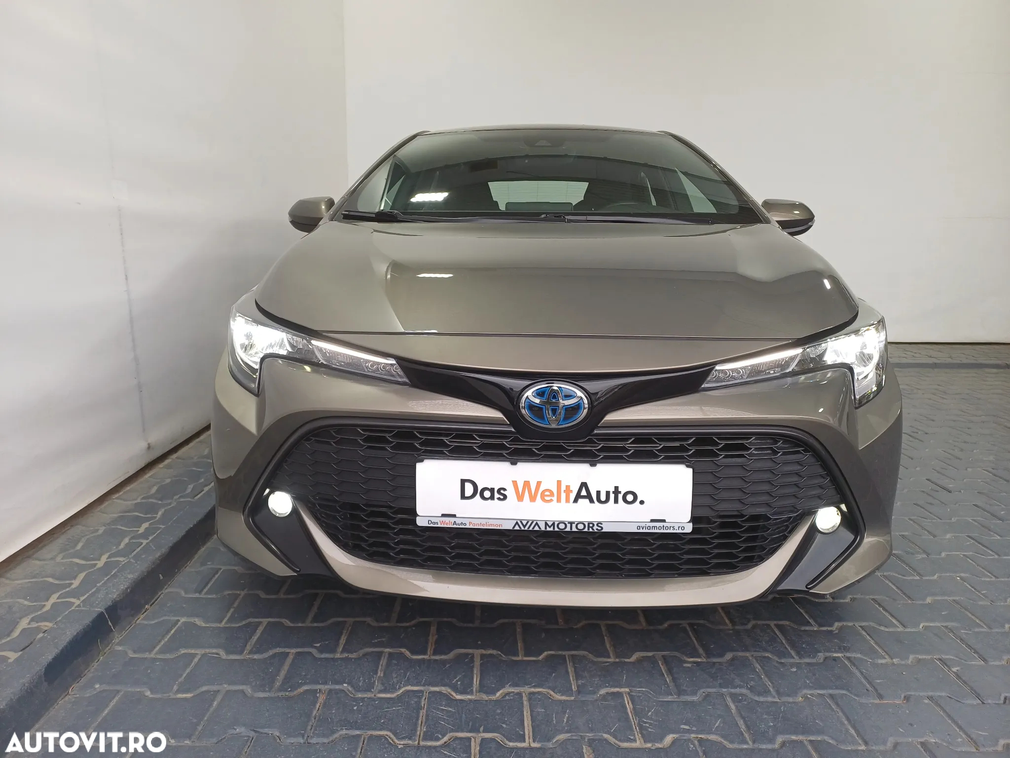Toyota Corolla Sedan 1.8 HSD Dynamic - 28