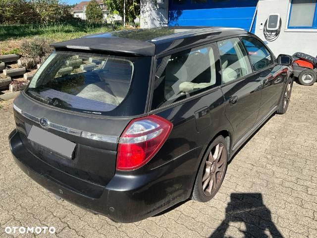 Subaru Legacy 3.0RE EXE - 5