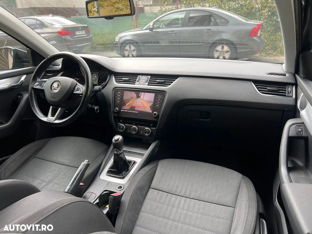 Skoda Octavia 1.6 TDI Ambition - 8