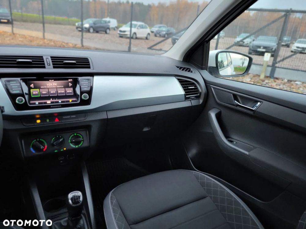 Skoda Fabia 1.0 Ambition - 11