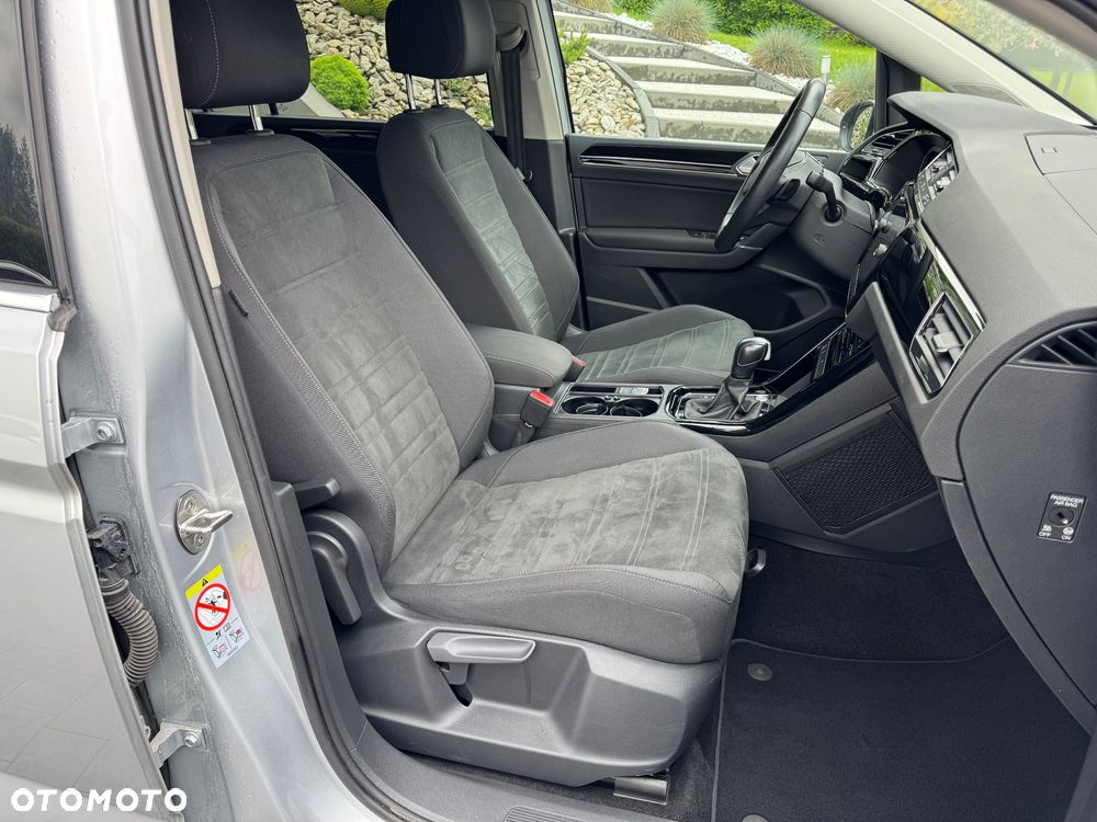 Volkswagen Touran 1.5 TSI EVO Highline DSG - 23
