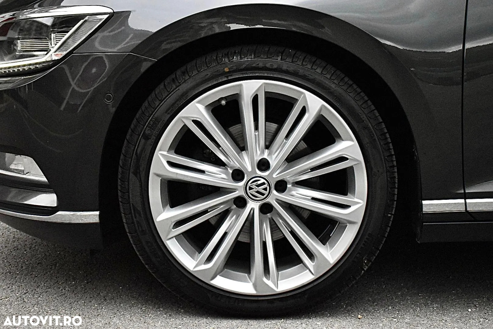 Volkswagen Passat Variant 2.0 TDI SCR DSG BlueMotion Highline - 15