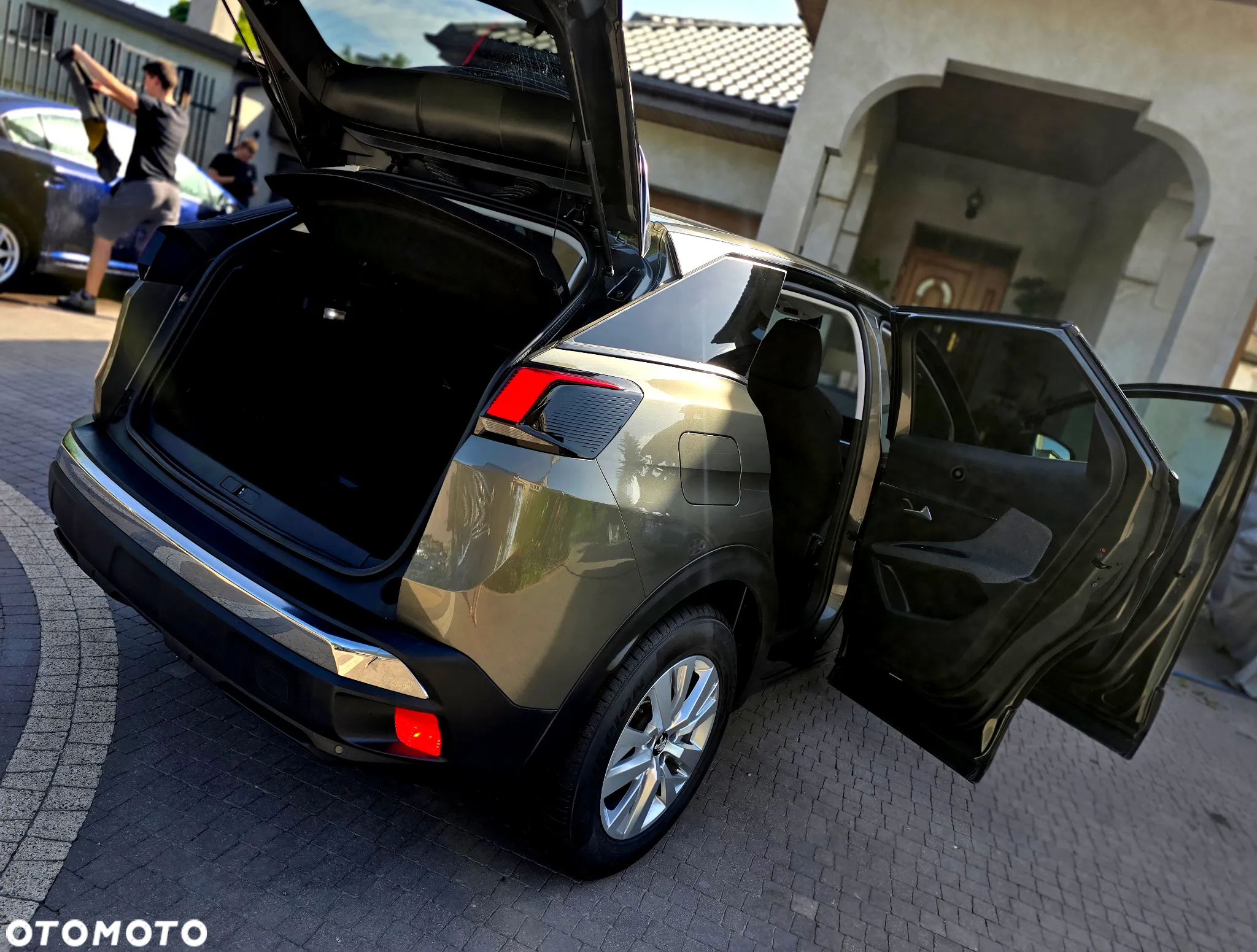Peugeot 3008 - 11