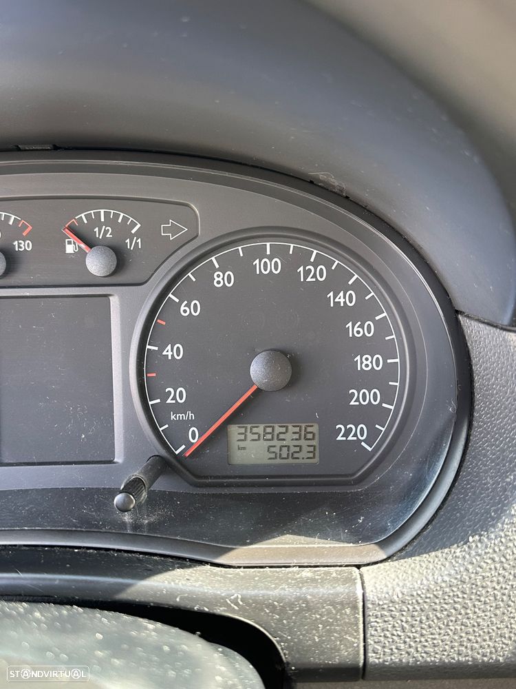 VW Polo 1.4 TDi Confortline - 9