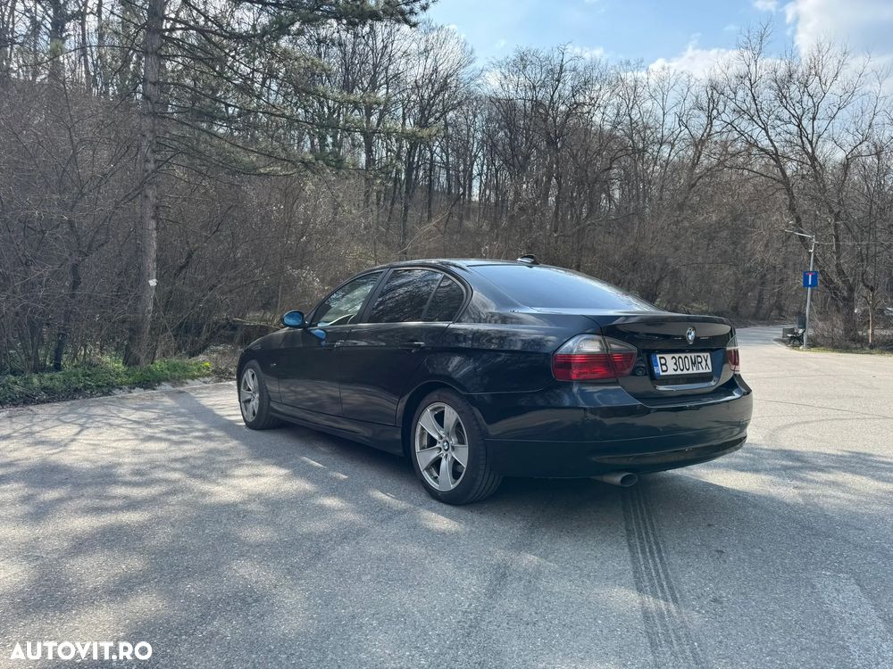 BMW Seria 3 320d - 4