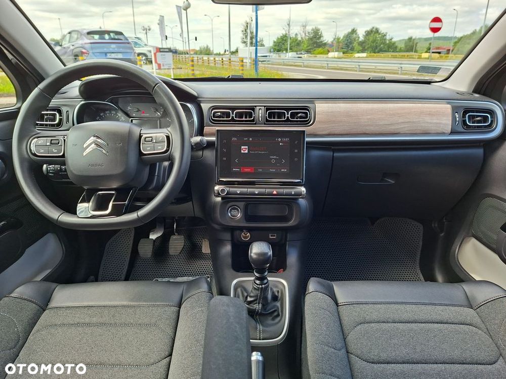 Citroën C3 1.2 PureTech Shine - 17