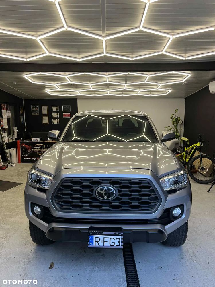 Toyota Tacoma - 3
