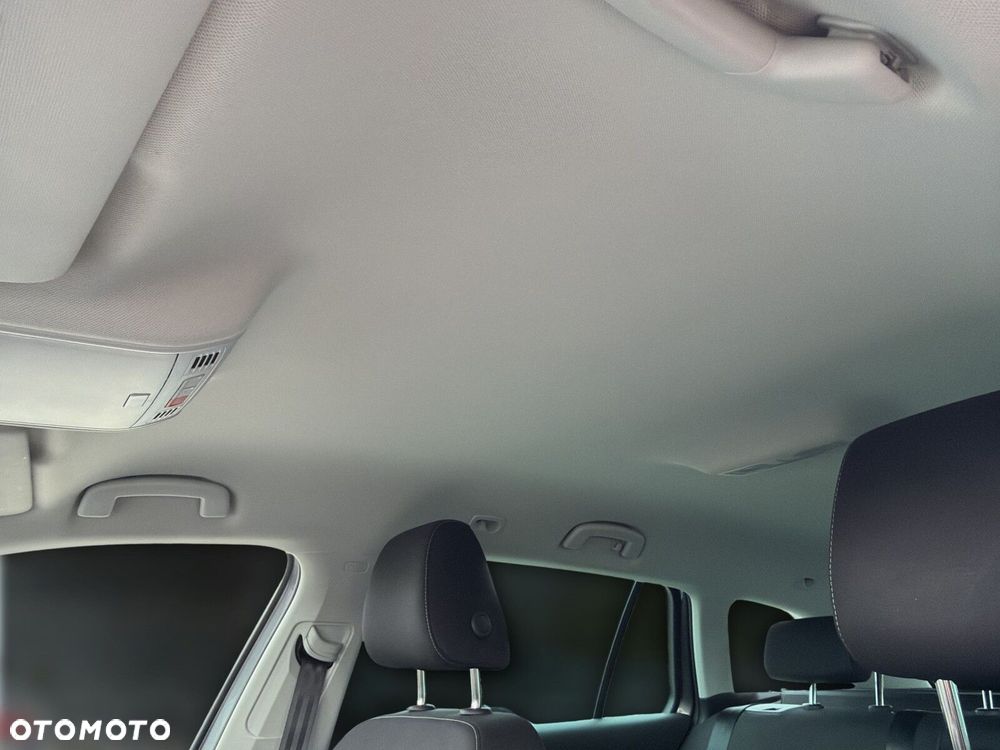 Skoda Superb 2.0 TDI SCR Style DSG - 32