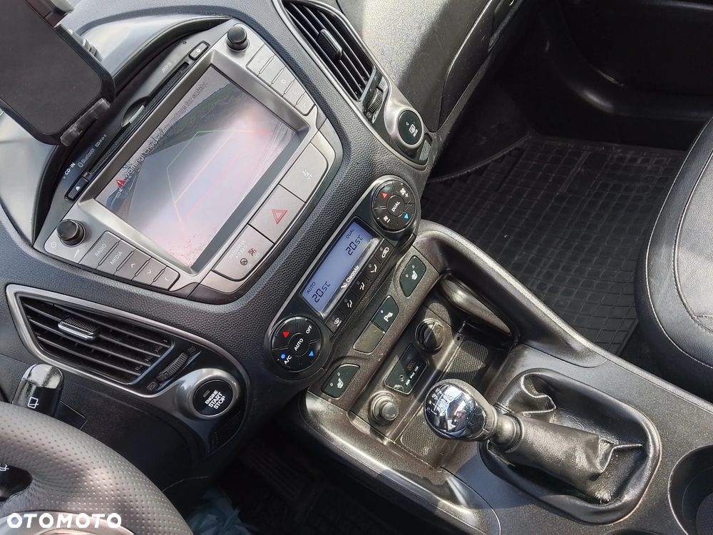 Hyundai ix35 1.7 CRDi 2WD blue Finale - 17