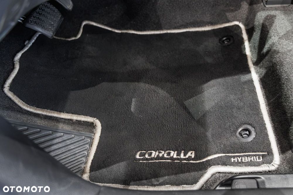 Toyota Corolla 1.8 Hybrid Comfort - 33