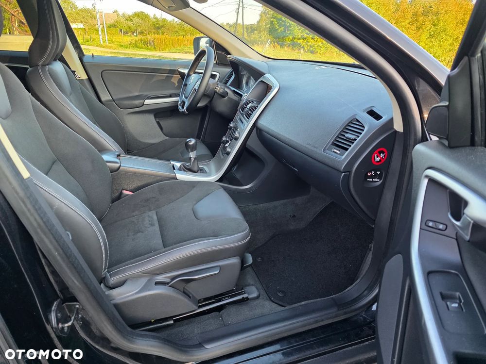 Volvo XC 60 D3 Kinetic - 10