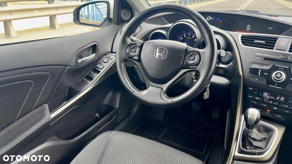 Honda Civic Tourer 1.8 i-VTEC Elegance - 19
