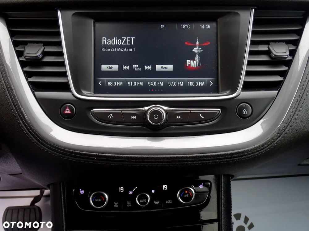 Opel Grandland X 1.2 Start/Stop Automatik Business Edition - 19