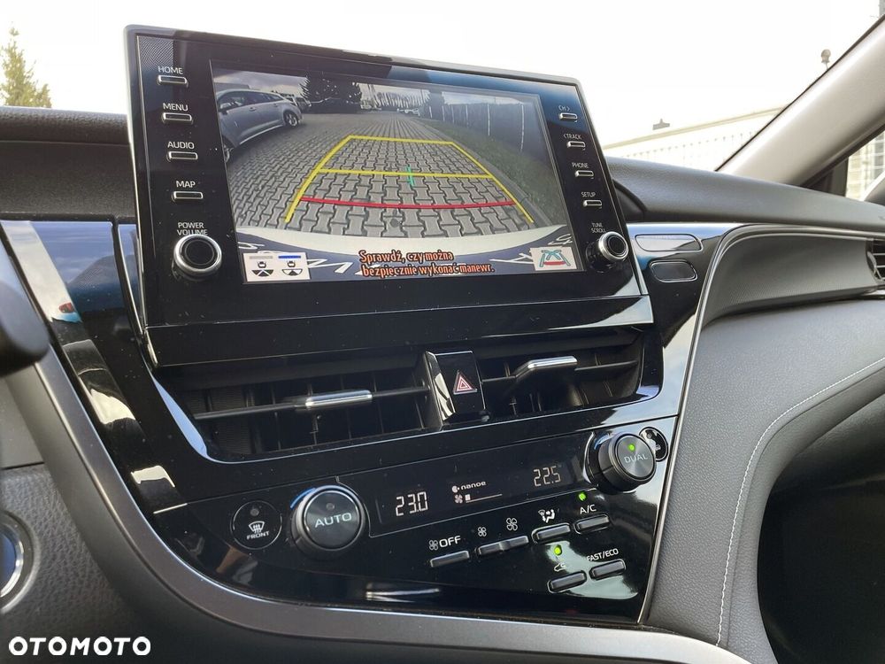 Toyota Camry 2.5 Hybrid Prestige CVT - 17