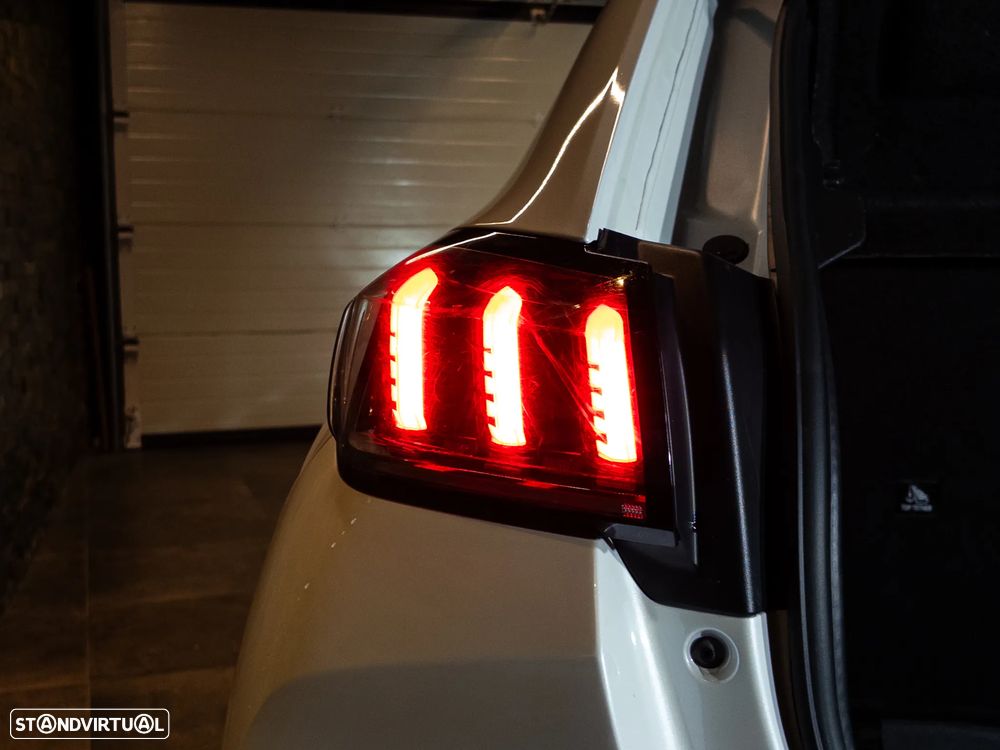 Peugeot e-208 50 kWh Allure Pack - 21