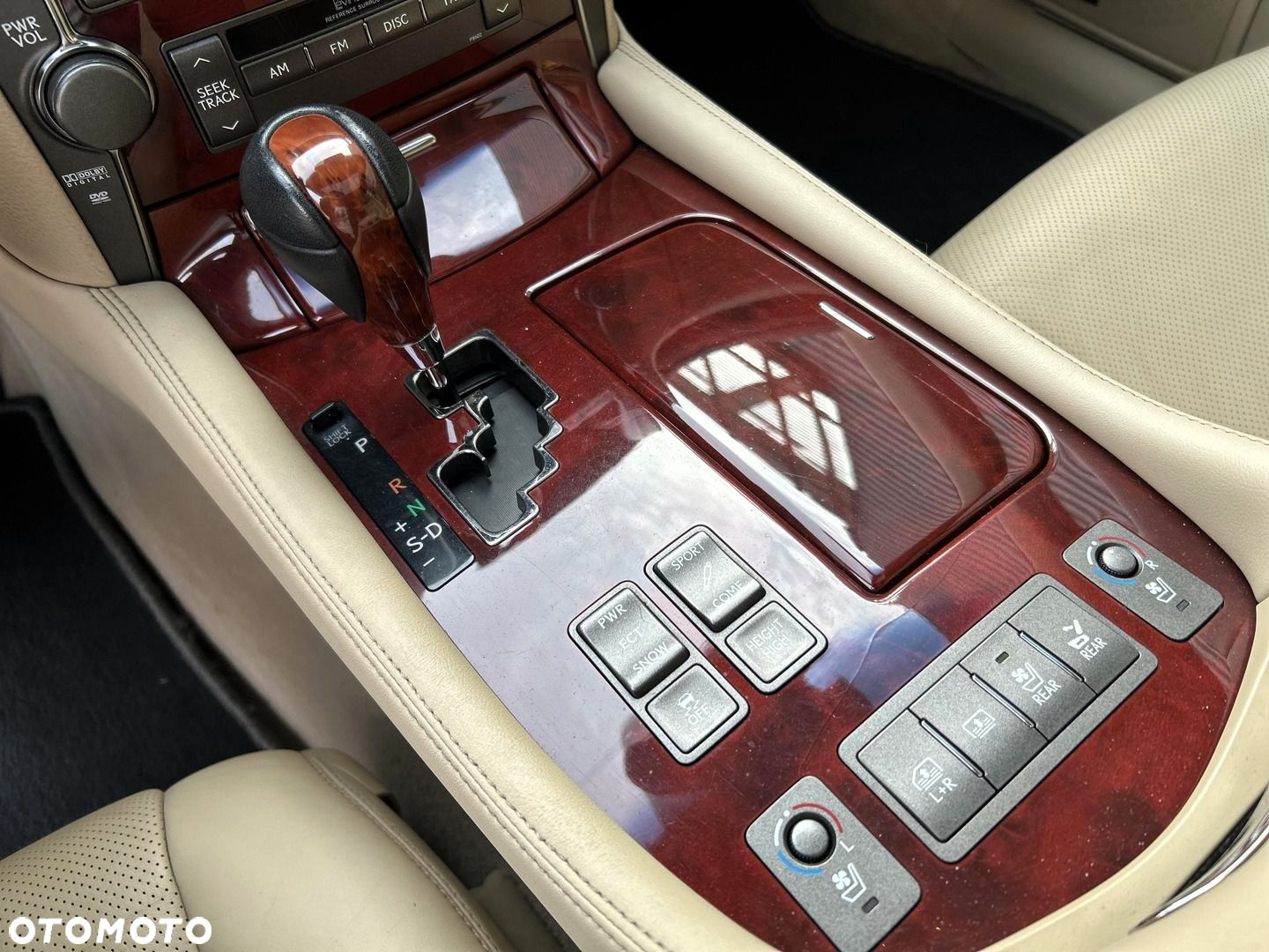 Lexus LS 460 Prestige - 27