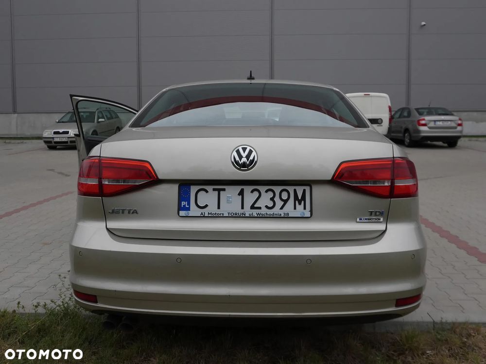 Volkswagen Jetta 2.0 TDI DPF BMT Comfortline - 8