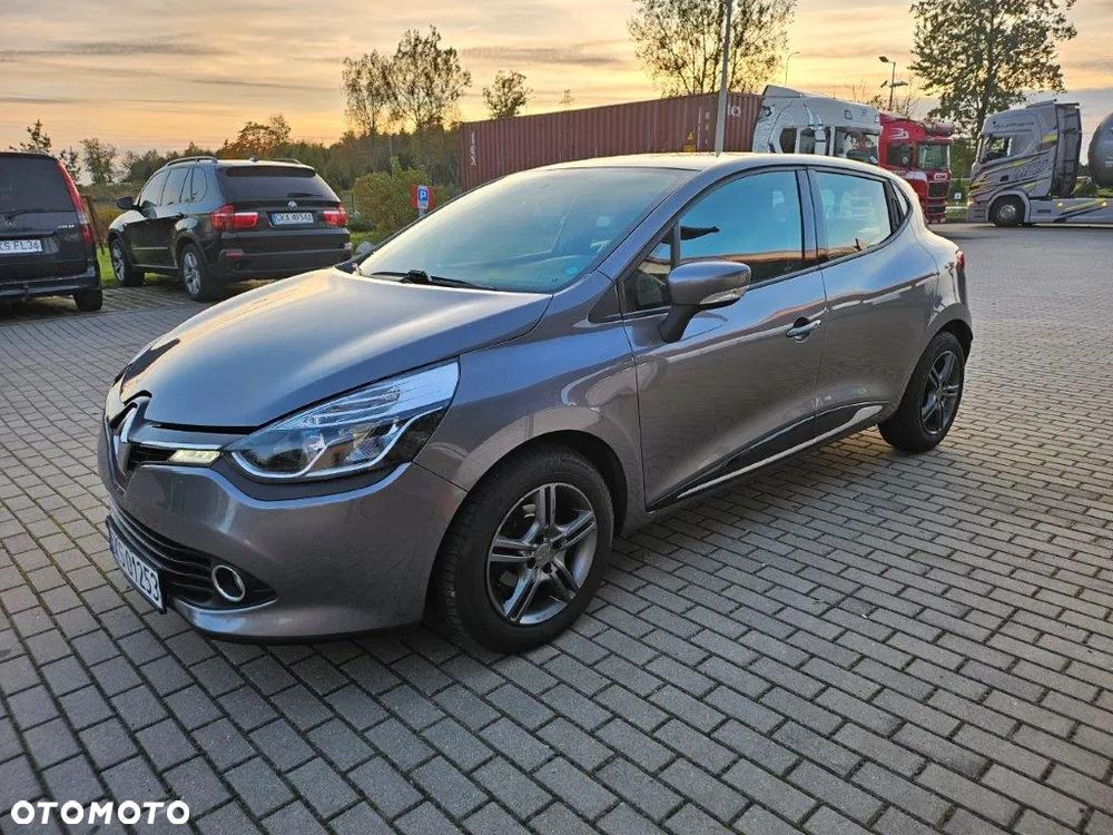 Renault Clio 1.2 16V 75 Experience - 2