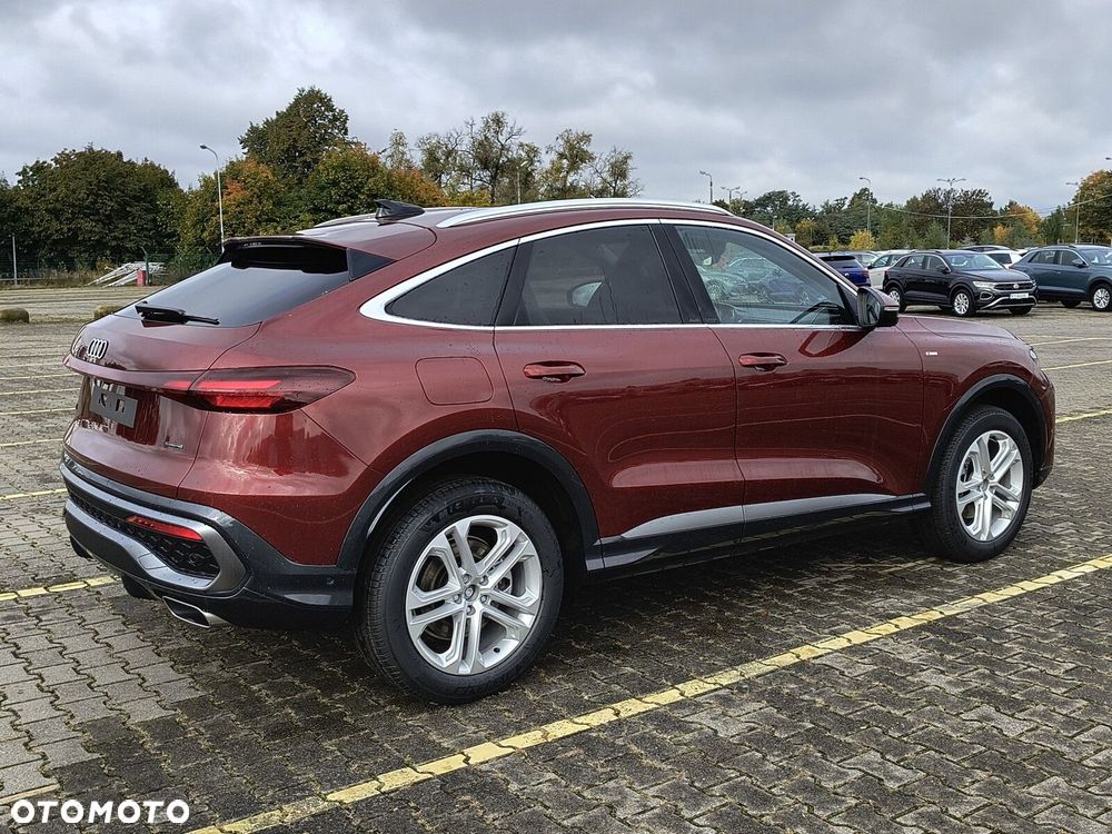 Audi Q5 Sportback - 8