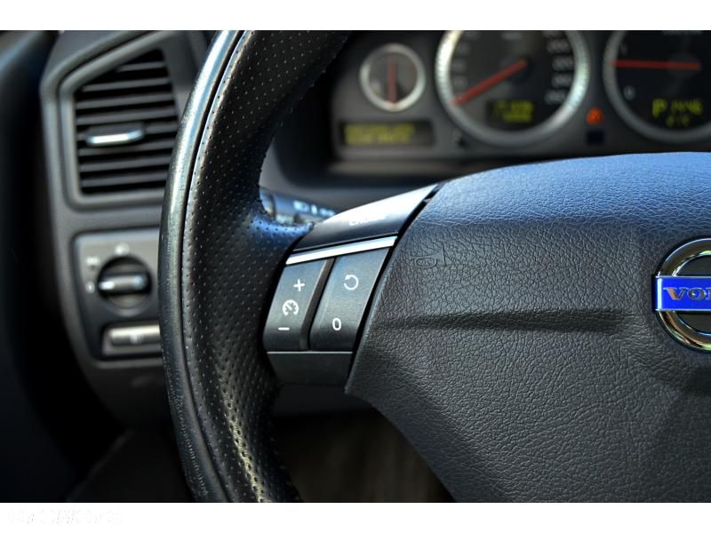Volvo V70 D5 AWD DPF Momentum - 15