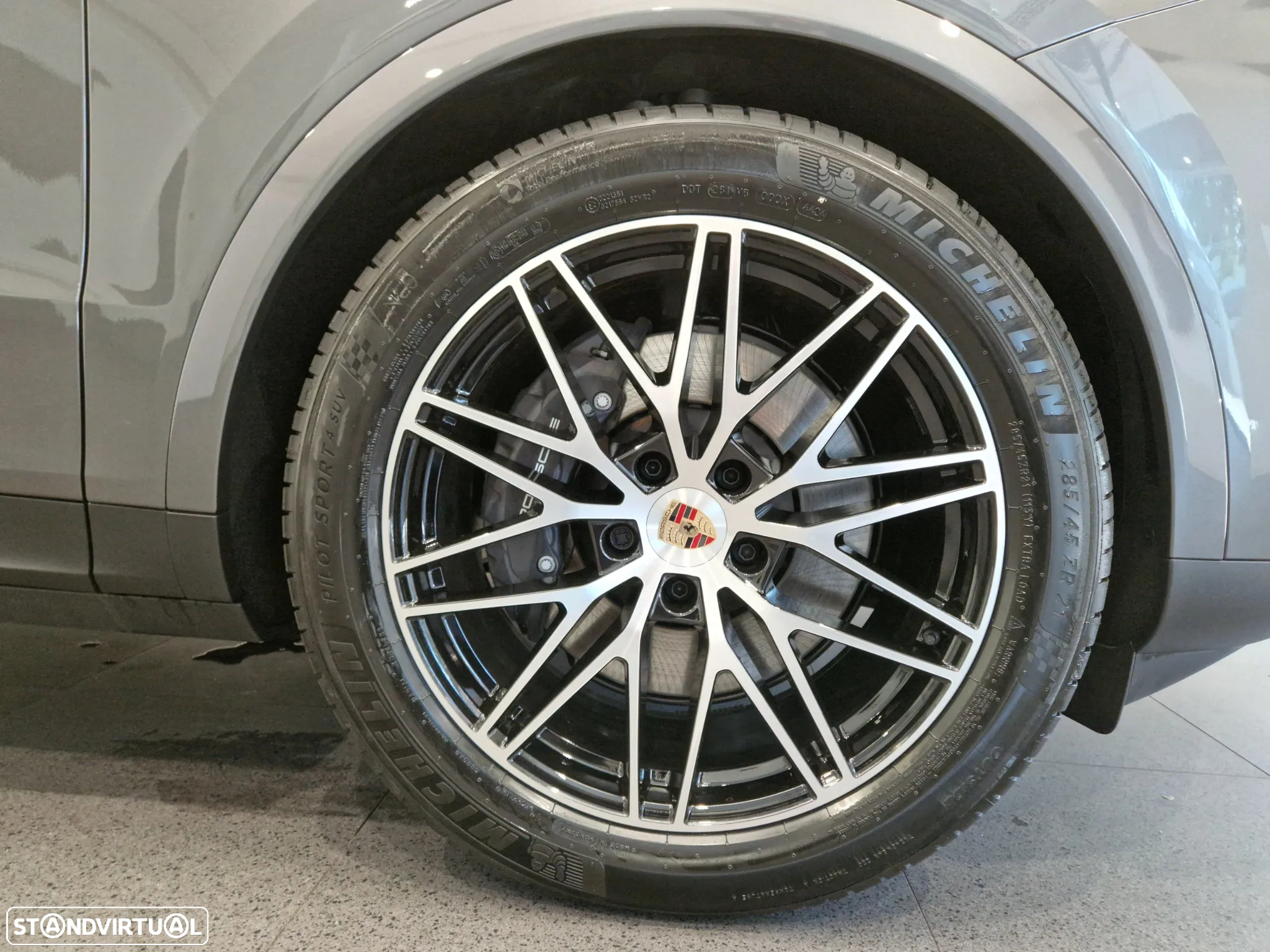 Porsche Cayenne E-Hybrid - 8