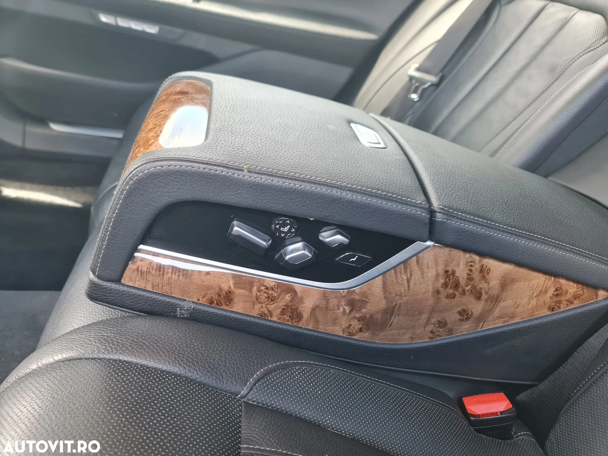 BMW Seria 7 740Li xDrive - 15