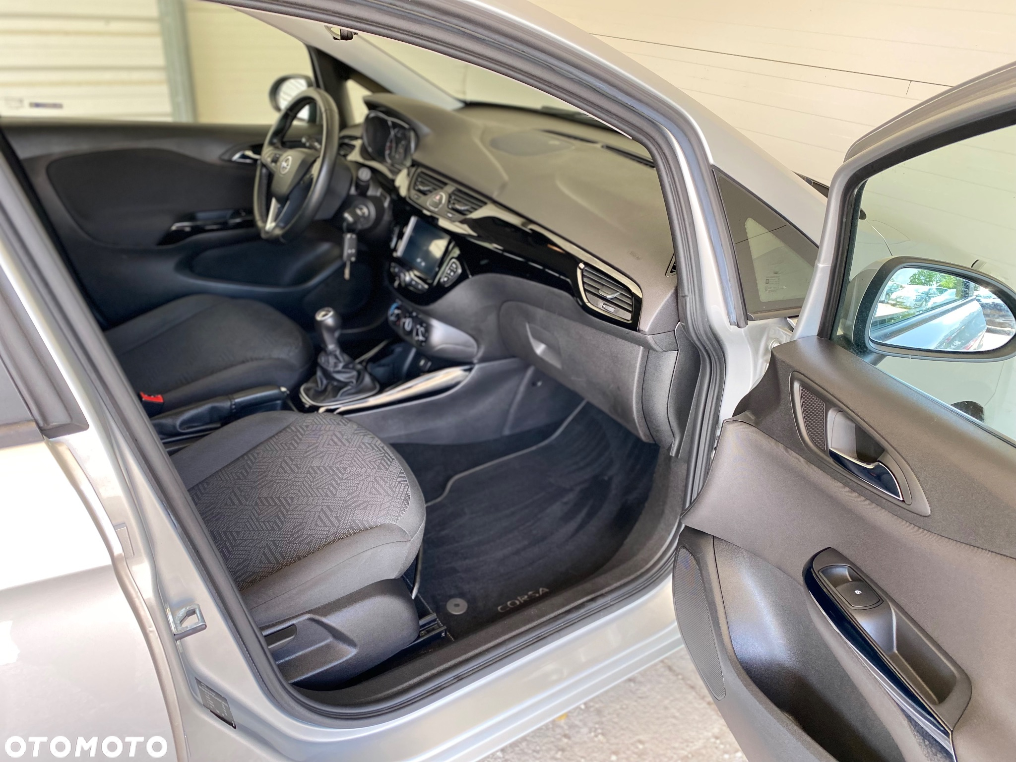 Opel Corsa 1.4 T Cosmo S&S - 14