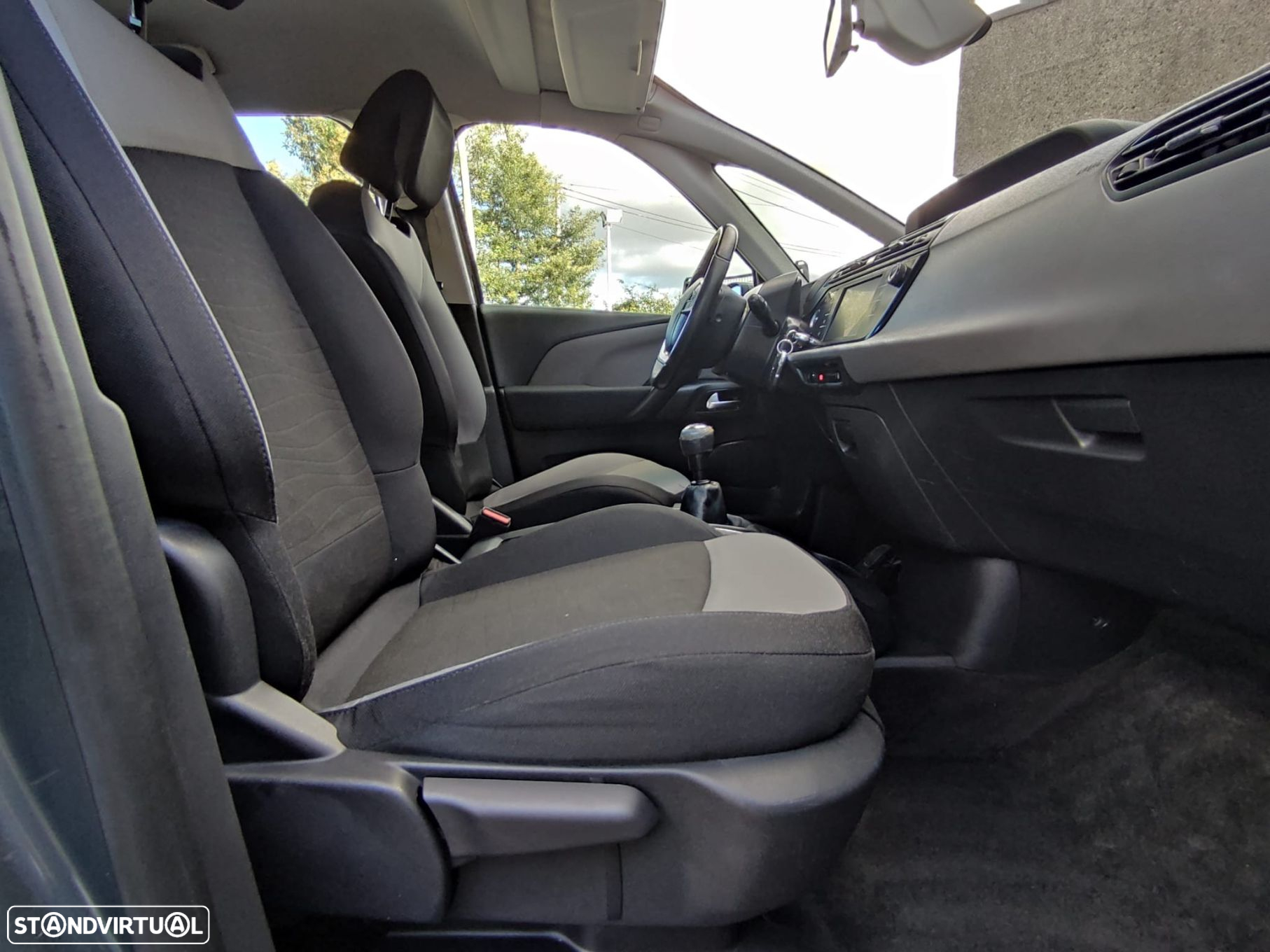 Citroën C4 Picasso - 11