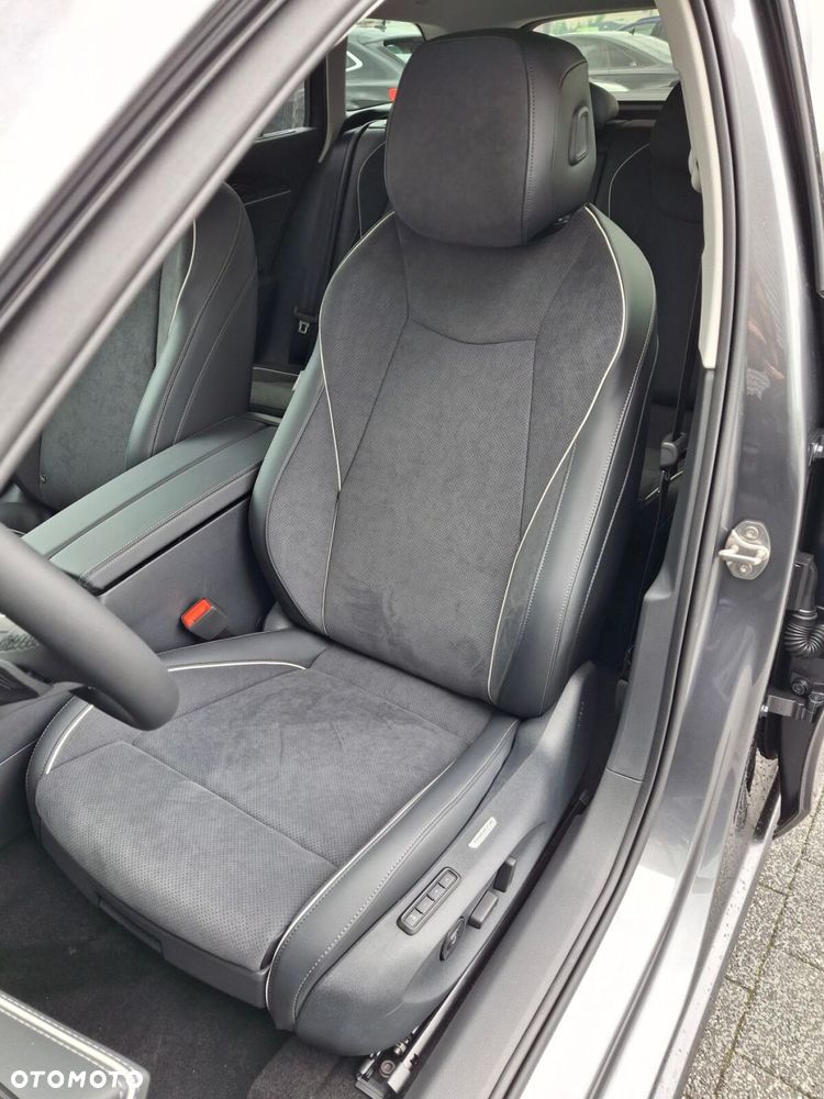 Volkswagen Passat - 13