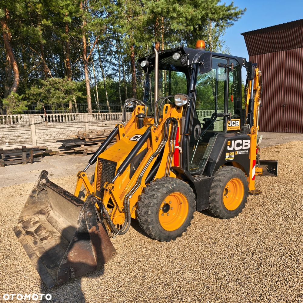 JCB 3CX - SALON PL - 900 mth - 16