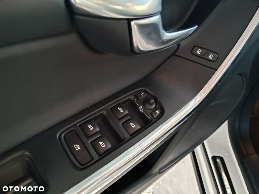 Volvo V60 - 13