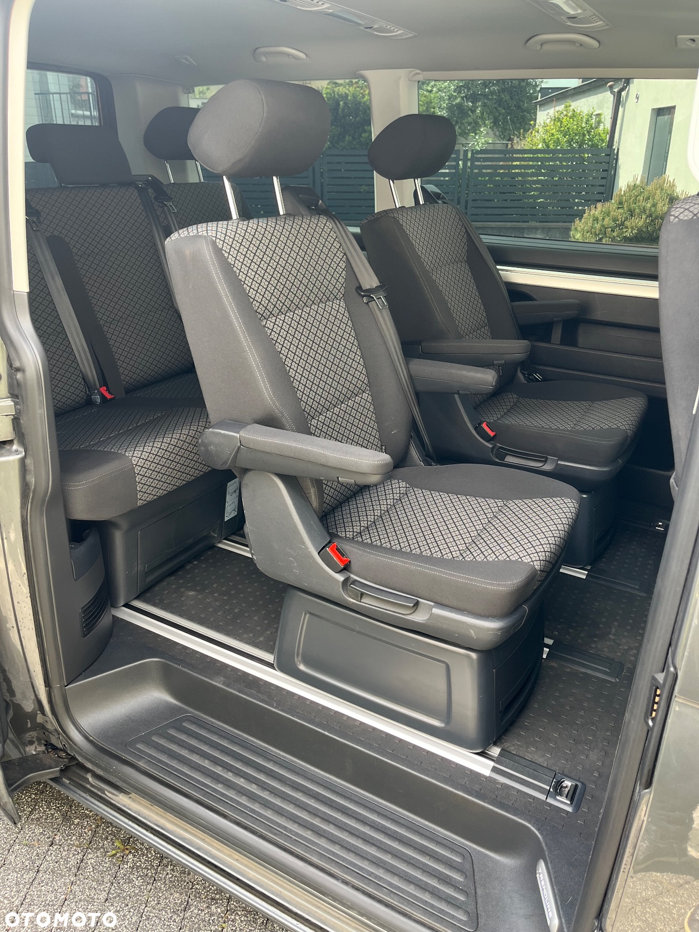 Volkswagen Multivan 6.1 2.0 TDI L1 Trendline DSG - 31