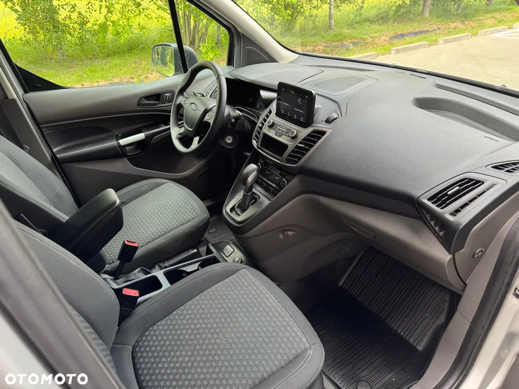 Ford Transit Connect - 28