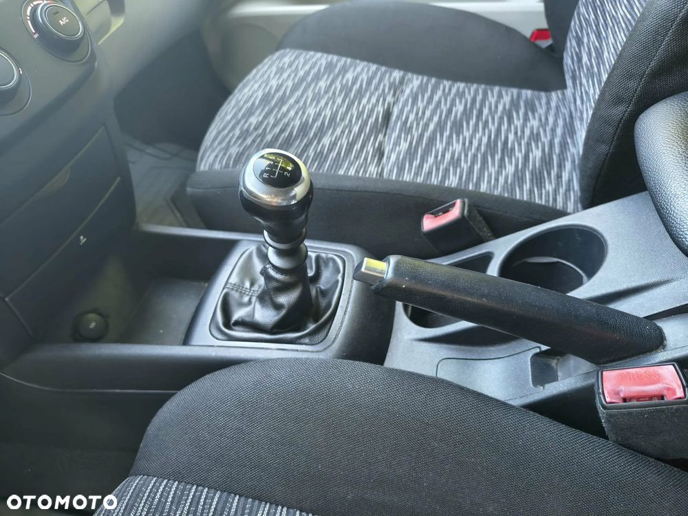 Kia Ceed - 21