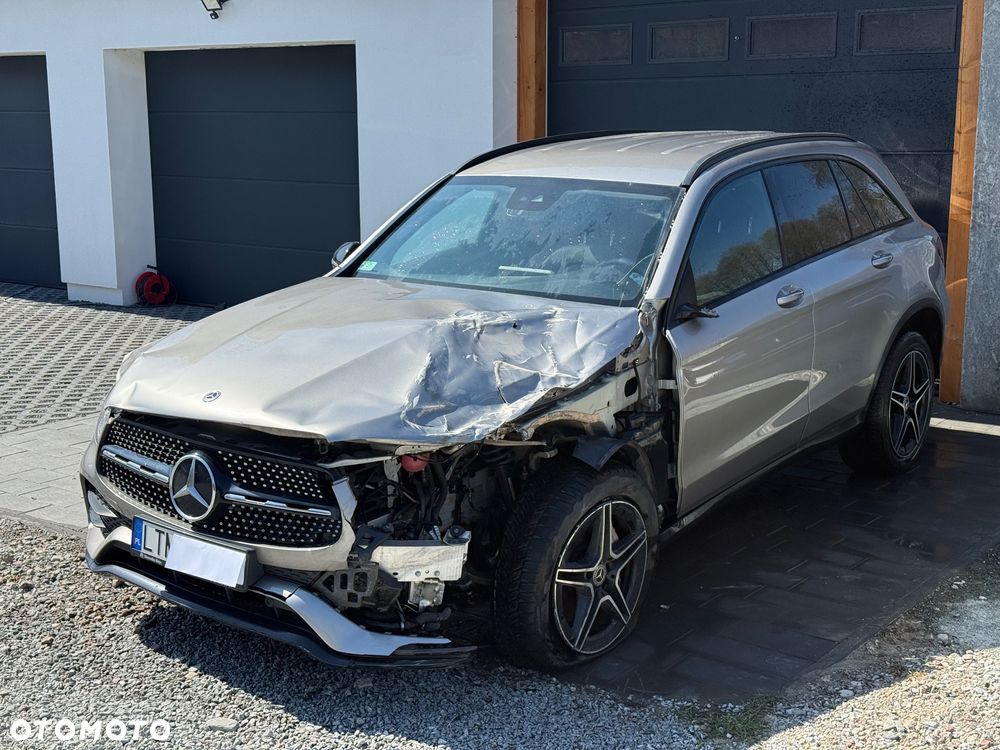 Mercedes-Benz GLC 300 e 4-Matic - 5