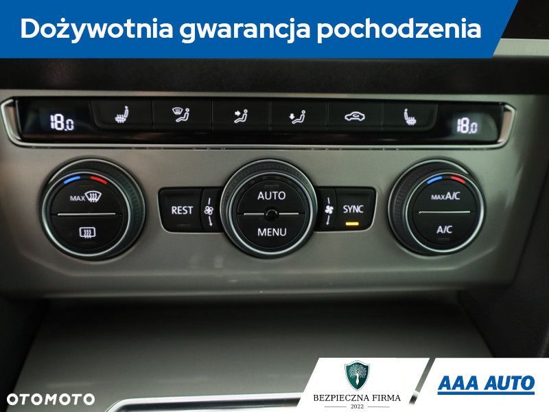 Volkswagen Passat Variant - 12