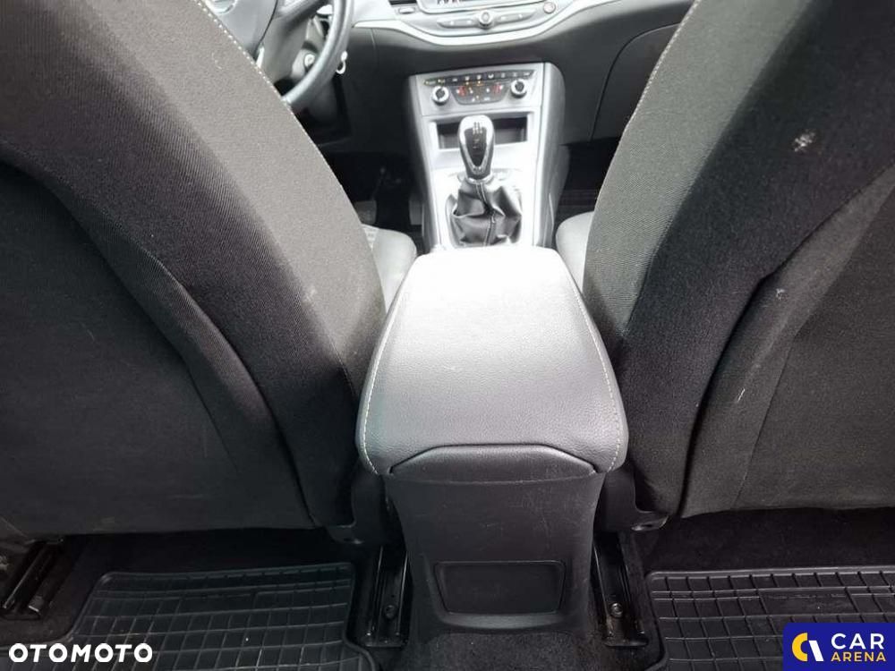 Opel Astra - 32