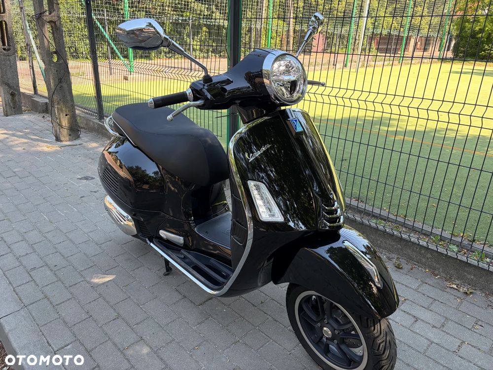 Vespa GTS - 24
