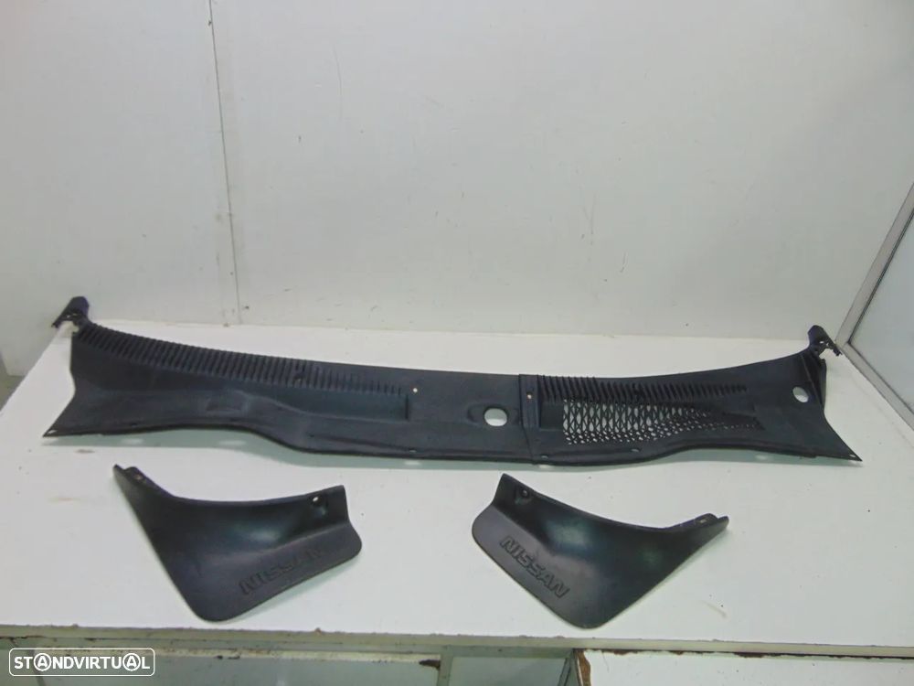 Nissan 100 NX grelha torpedo/palas - 1