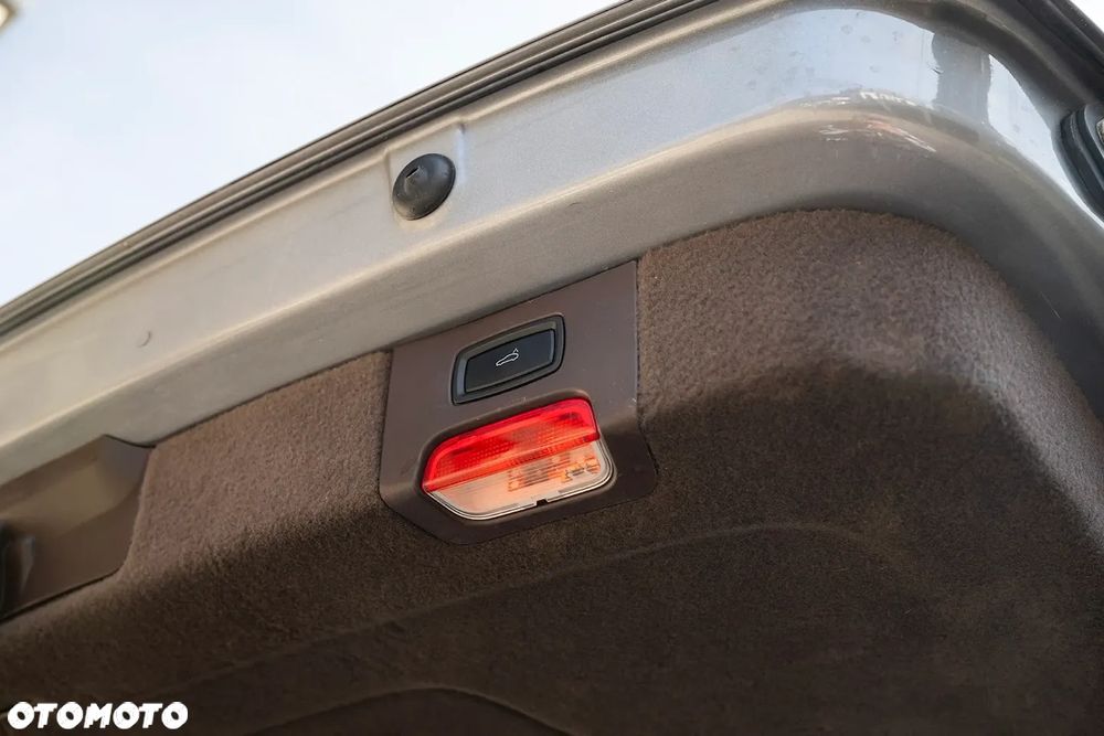 Porsche Cayenne S - 29