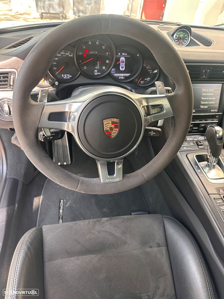 Porsche 911 (991) Carrera 4 GTS PDK - 11